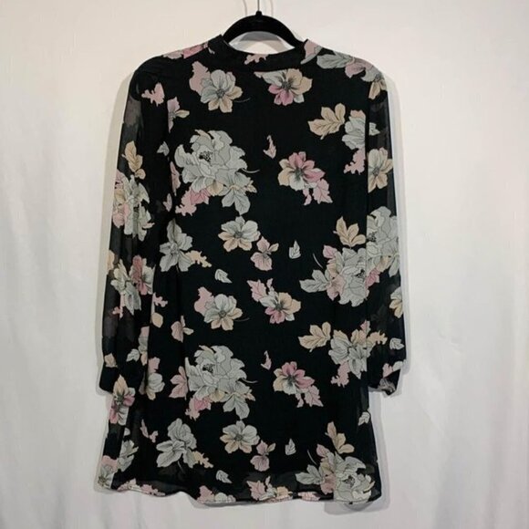 WOMAN’S Tunic, Size Medium. Floral. Long Sleeve. Back Cutout Detail. Moc… - Picture 1 of 7
